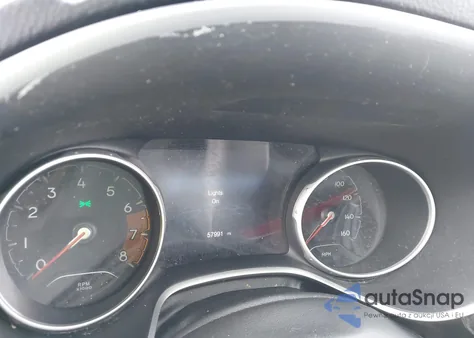 2018 Jeep Compass Latitude z USA, uszkodzony, nr VIN 3C4NJDBB1JT201628